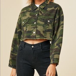 Cropped camo jacket